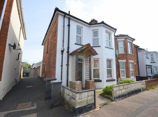 3 bedroom semi-detached house for rent in Shelbourne Road, Bournemouth, BH8
