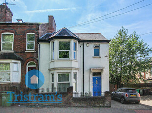 3 bedroom semi-detached house for rent in Southey Street, Nottingham, NG7