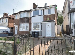 3 bedroom semi-detached house for rent in Thurlestone Road, Birmingham, West Midlands, B31