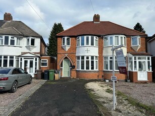 3 bedroom semi-detached house for rent in Wellsford Avenue, Solihull, B92 8HB, B92