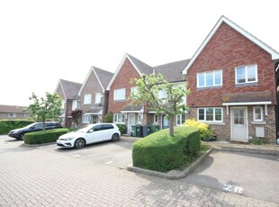 3 bedroom semi-detached house for rent in Westborough Mews, Maidstone, Kent, ME16