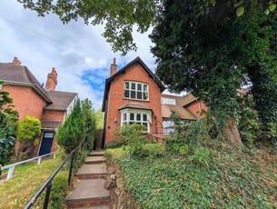 3 bedroom semi-detached house for rent in Woodlands Park Road, Bournville, Birmingham, B30