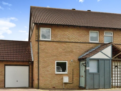 3 bedroom semi-detached house for sale in Chepstow Drive, Bletchley, Milton Keynes, MK3