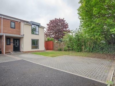 3 bedroom semi-detached house for sale in Dawe Court, Whitehall, Bristol BS5 7FW, BS5