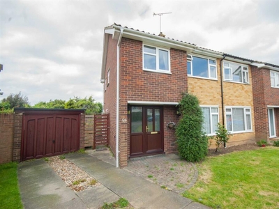 3 bedroom semi-detached house for sale in Orford Crescent, Old Springfield, Chelmsford, CM1