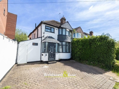 3 bedroom semi-detached house for sale in Tennal Road, Harborne, Birmingham, West Midlands, B32 2HY, B32