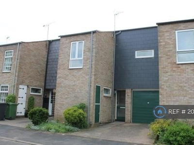 3 bedroom terraced house for rent in Grenfell Close, Leamington Spa, CV31