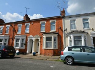 3 bedroom terraced house for rent in Thursby Road, Northampton, NN1