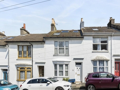 3 bedroom terraced house for sale in Bute Street, Brighton, BN2