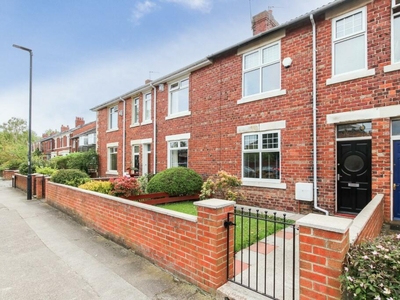 3 bedroom terraced house for sale in Park View, Forest Hall, NE12