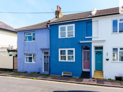 3 bedroom terraced house for sale in Southampton Street, Hanover, Brighton, BN2
