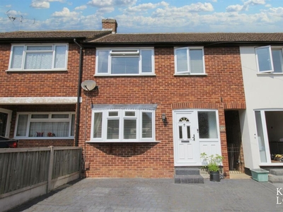 3 bedroom terraced house for sale in St. Anthonys Drive, Chelmsford, CM2