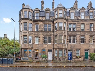 4 bed second floor flat for sale in Bruntsfield