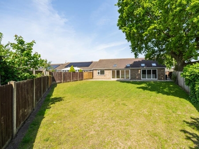 4 bedroom detached bungalow for sale in Arden Moor Way, North Hykeham, Lincoln, Lincolnshire, LN6