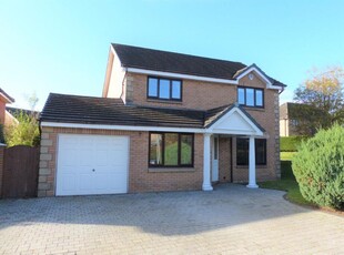 4 bedroom detached house for rent in Colonsay Drive, Newton Mearns, East Renfrewshire, G77