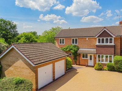 4 bedroom detached house for sale in Peartree Close, Glenfield, Leicester, LE3