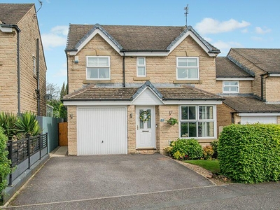 4 bedroom detached house for sale in Sandhill Fold, Idle,, BD10