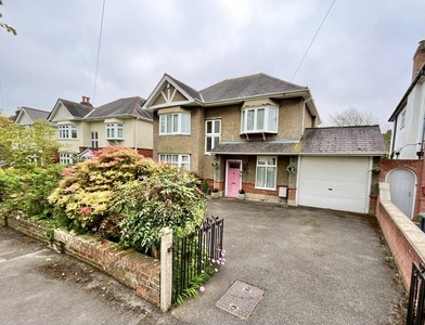 4 bedroom detached house for sale in Swanmore Road, Boscombe East, Bournemouth, BH7