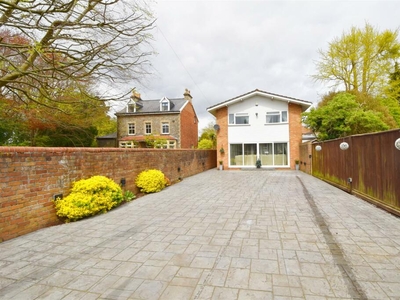 4 bedroom detached house for sale in Talbot Road, Knowle, Bristol, BS4