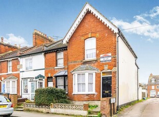 4 bedroom end of terrace house for rent in Gordon Road, CANTERBURY, CT1