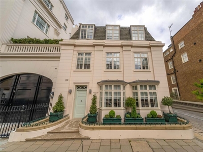 4 bedroom end of terrace house for sale in Wilton Street, London, SW1X