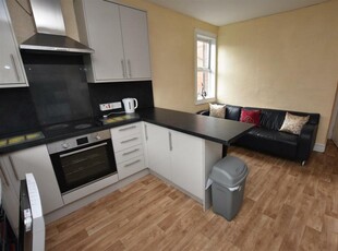 4 bedroom flat for rent in Station Road, Harborne, Birmingham, B17