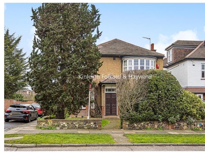 4 bedroom House for sale in Old Park Ridings, Winchmore Hill N21