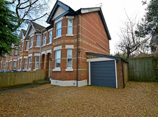 4 bedroom semi-detached house for rent in Parkstone, Poole, Dorset, BH14