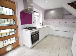 4 bedroom semi-detached house for rent in Stanhope Drive, Horsforth, Leeds, West Yorkshire, LS18