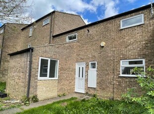 4 bedroom terraced house for rent in Watergall, Bretton, PE3