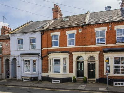 4 bedroom terraced house for sale in Abington Avenue, Northampton, NN1