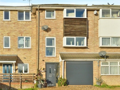 4 bedroom terraced house for sale in Bushy Close, Bletchley, Milton Keynes, Buckinghamshire, MK3