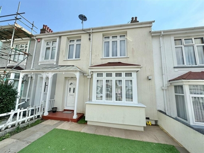 4 bedroom terraced house for sale in Glenavon Road, Mannamead, Plymouth, PL3