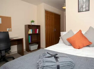 5 bedroom flat for rent in Wool Factory - Flat 6, Nottingham, Leicestershire, LE1
