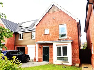 5 bedroom semi-detached house for rent in Poulter Croft, Middleton, Milton Keynes, MK10