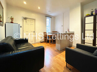 5 bedroom terraced house for rent in 46 Hartley Grove, Leeds, LS6 2LD, LS6