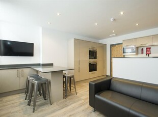 6 bedroom apartment for rent in Stanford Street, Nottingham, NG1