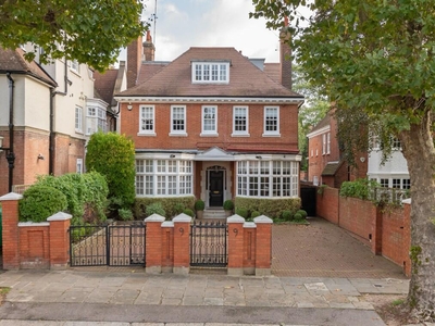 6 bedroom detached house for sale in Harley Road, Primrose Hill, NW3