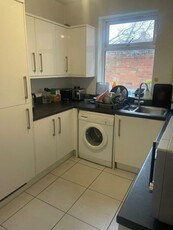 6 bedroom house share for rent in 9 Stretton Road, Leicester, LE3 6BL, LE3