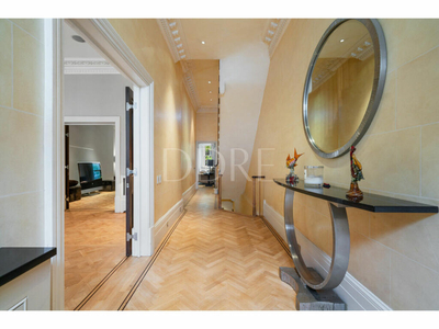 6 bedroom semi-detached house for sale in Hyde Park Gate, London, SW7