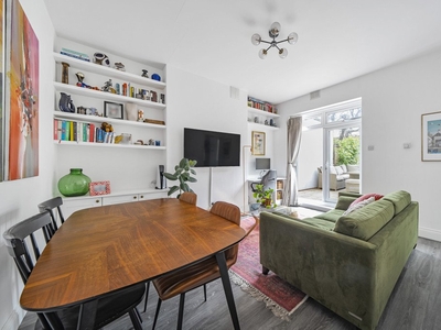 Apartment for sale - Halesworth Road, SE13