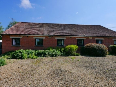 Barn conversion to rent in Bramble Byer Headlands Farm, Cricklade, Swindon SN6