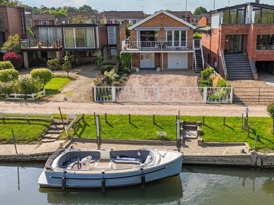 Detached house for sale in River Gardens, Purley On Thames, Reading, Berkshire RG8