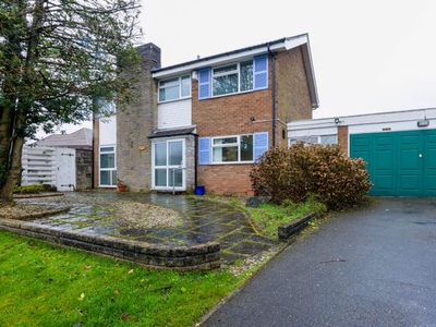Detached house to rent in Knightlow Road, Birmingham, West Midlands B17
