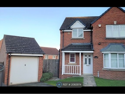 Detached house to rent in May Court, Leeds LS27