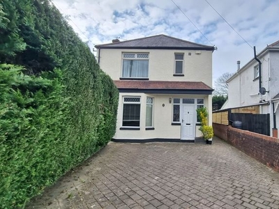 Detached house to rent in Ty Wern Road, Heath, Cardiff CF14