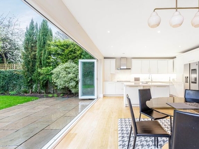 Detached house to rent in West Temple Sheen, East Sheen, London SW14