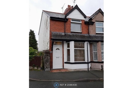 End terrace house to rent in Broad Street, Llandudno Junction LL31