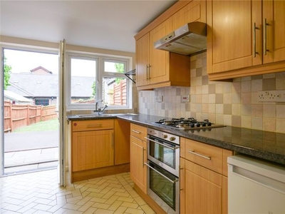 End terrace house to rent in Chester Street, Reading, Berkshire RG30