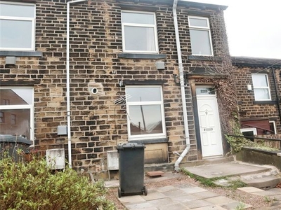 End terrace house to rent in New Hey Road, Oakes, Huddersfield HD3